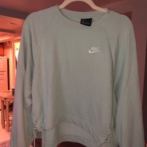Pistachio Nike sweatshirt